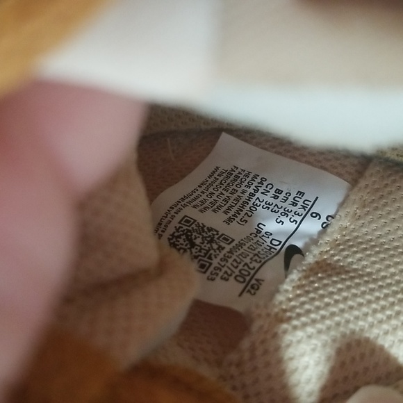 Nike Women's WMNS Waffle Debut In Brown Sesame Size 6 - Picture 11 of 11